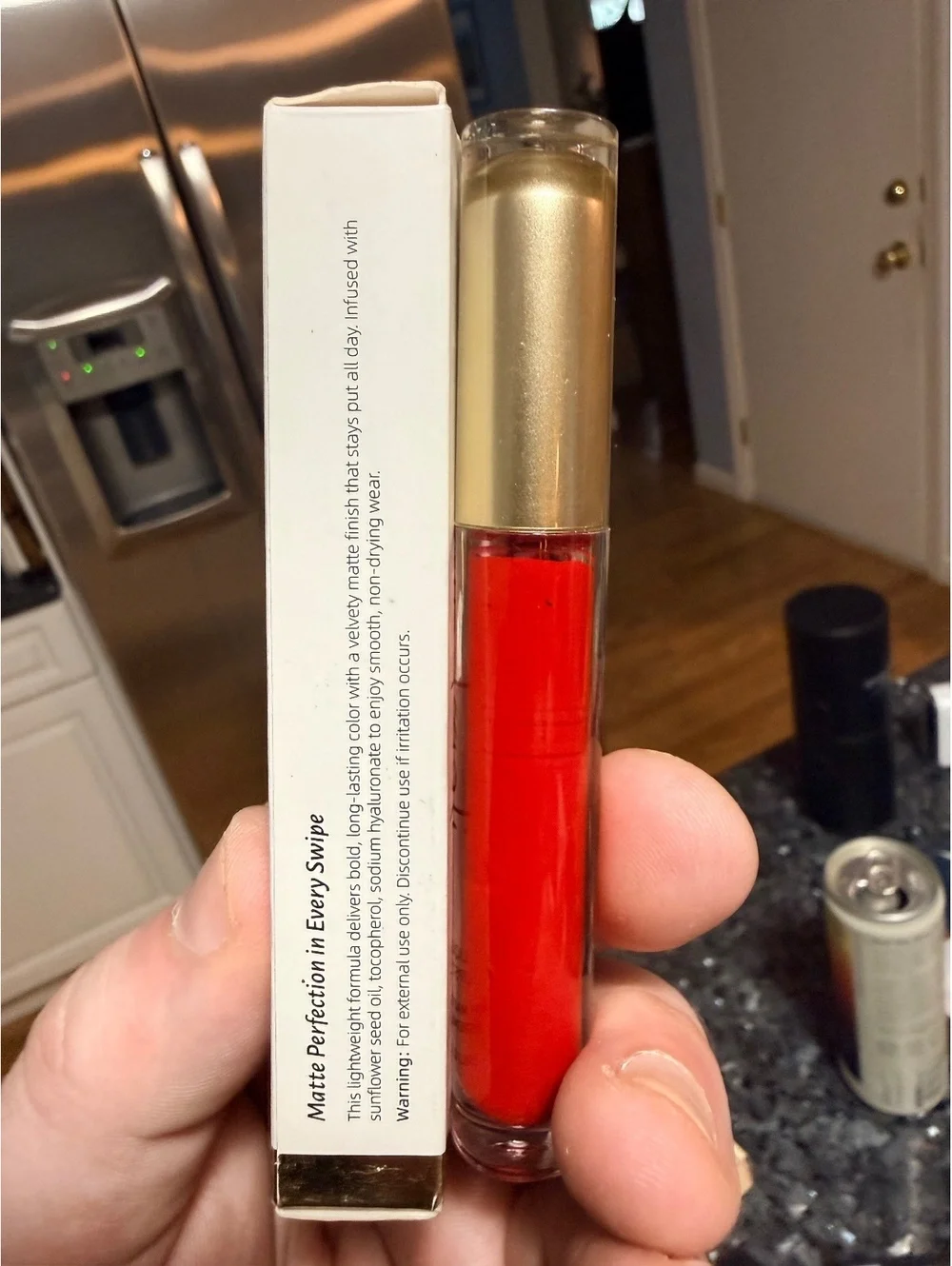 Il Makiage Liquid Lipstick Soft Matte Finish Red